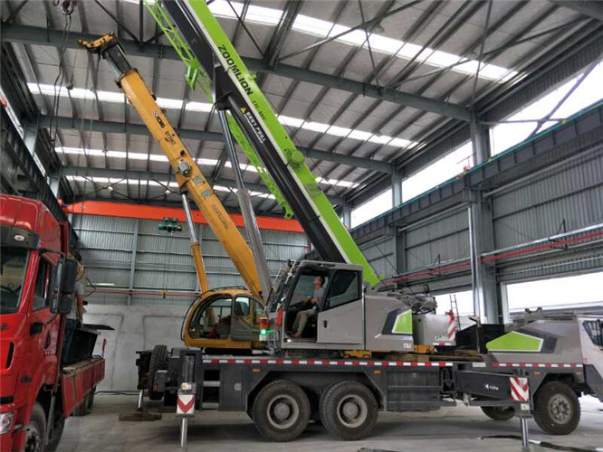 丰顺县高空车出租需要注意哪些安全事项？